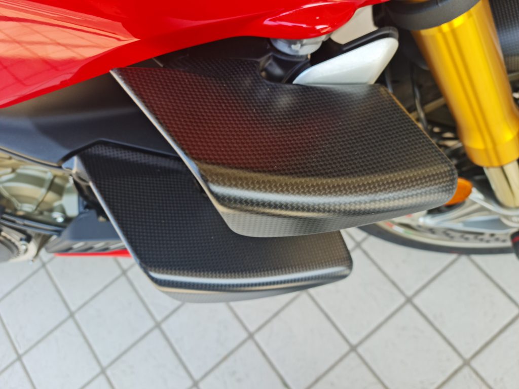 Ducati Streetfighter V4s Rossa Alette Carbonio