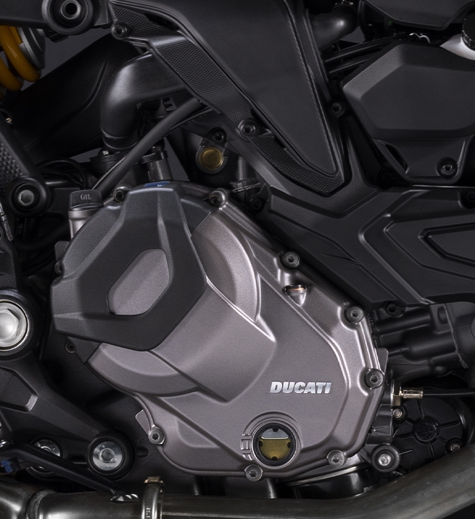 Ducati-Monster-SP-MY23-overview-carousel-imgtxt-04-677x740