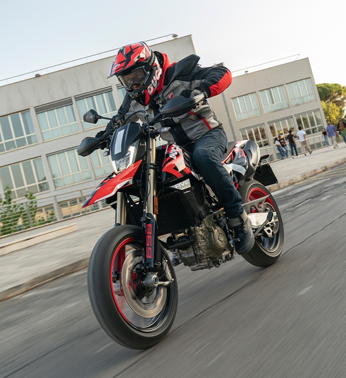 Ducati-Hypermotard-Mono-DWP24-Overview-carouse-imgtxt-677x740-02