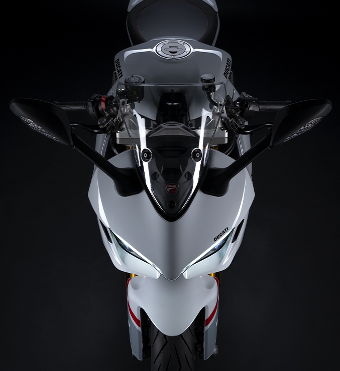 Ducati-SuperSport-950S-overview-carousel-imgtxt-677x740-02