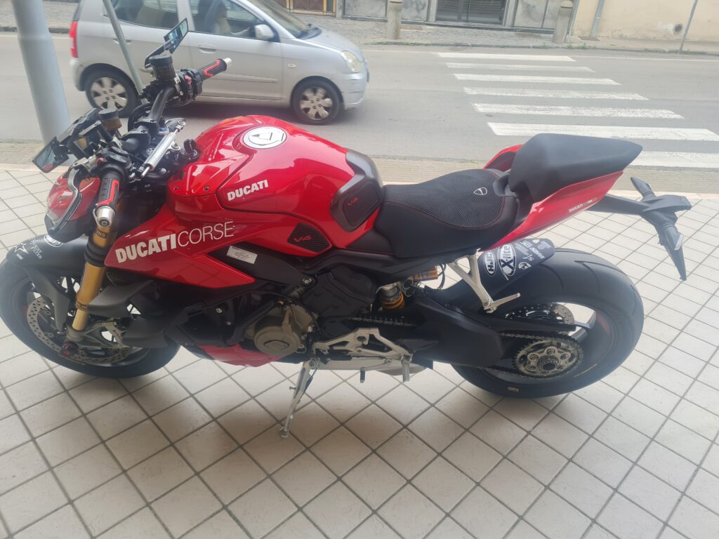 Ducati Streetfighter V4s rossa Occasione