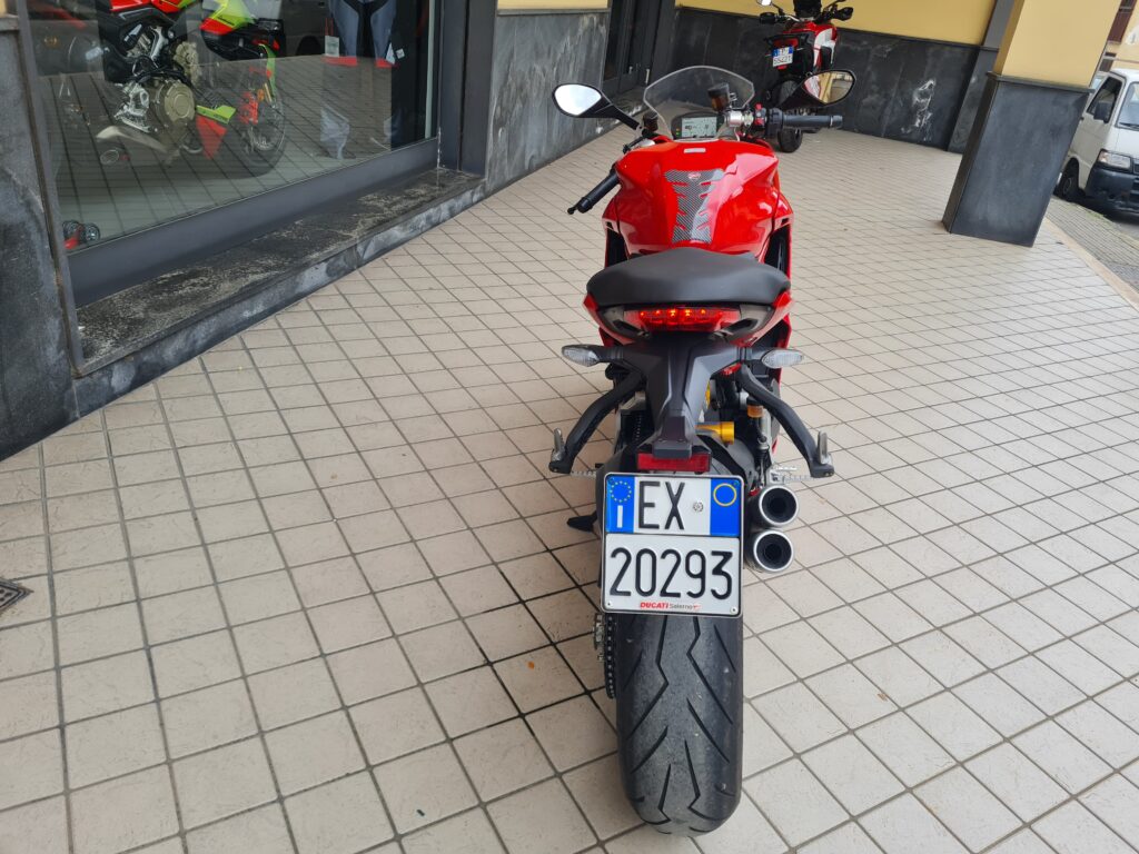 Ducati Supersport 950s rosso Finanziabile