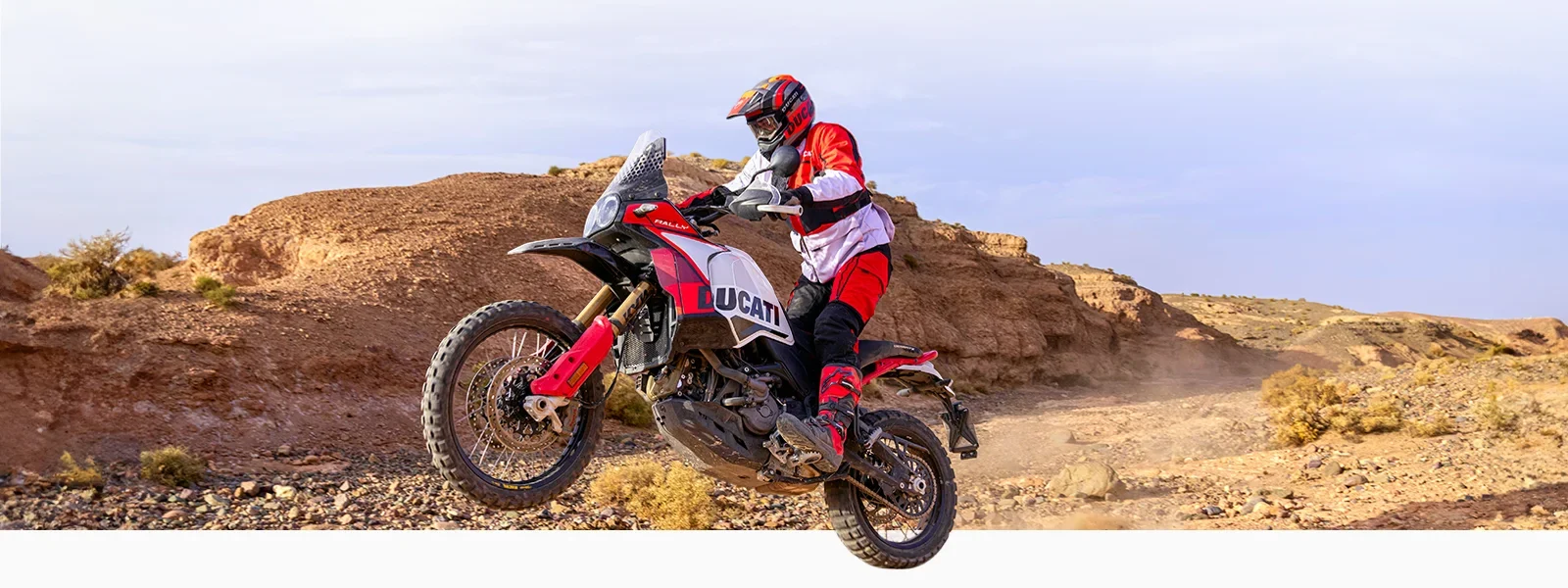 Ducati-DesertX-Rally-DWP24-Overview-hero-short-1600x1000