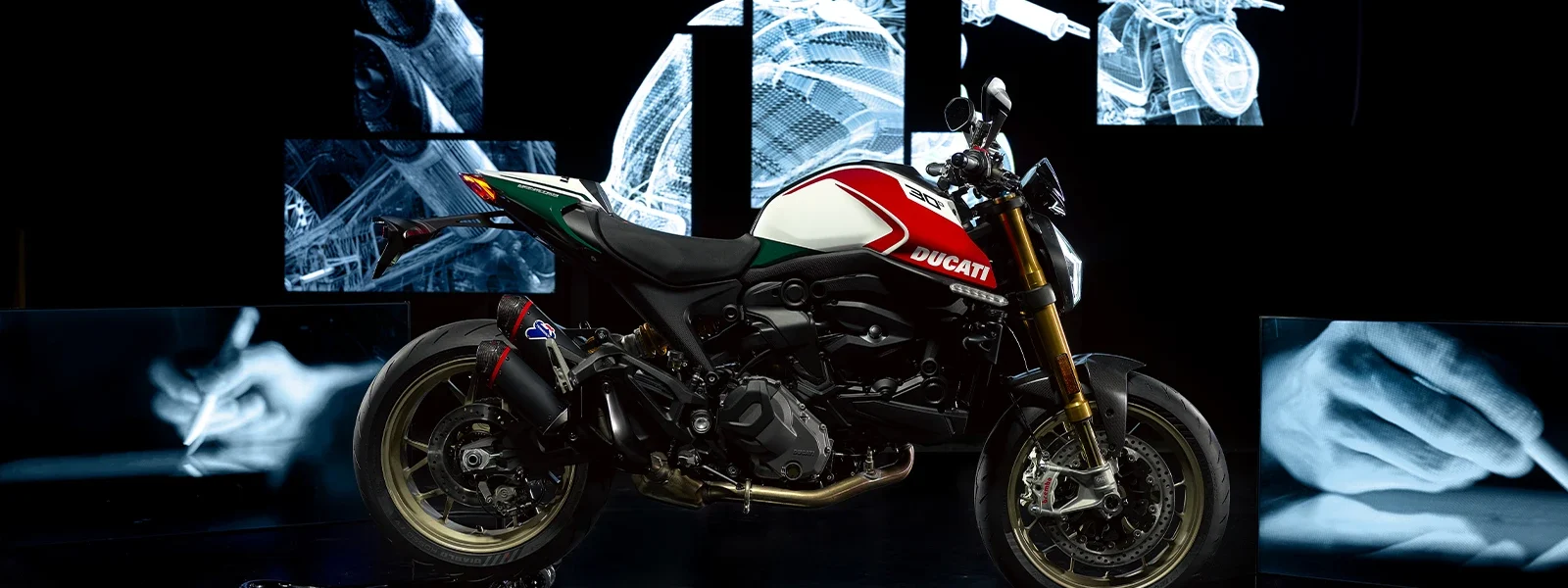 Ducati-Monster-30-anniversario-MY24-overview-hero-1600x1000-02